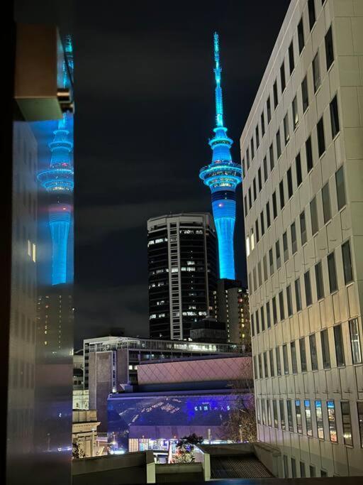 City Apartment With Sky Tower View Auckland Exterior photo